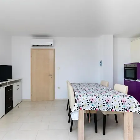 Guesthouse Lopar (4421) Lejlighed