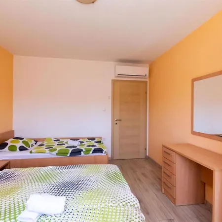 Guesthouse Lopar *