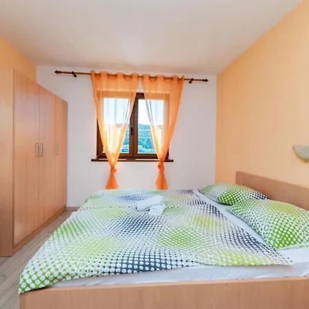 Guesthouse Lopar דירה לופאר