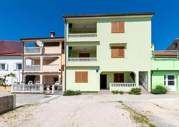 Guesthouse Lopar Lägenhet *